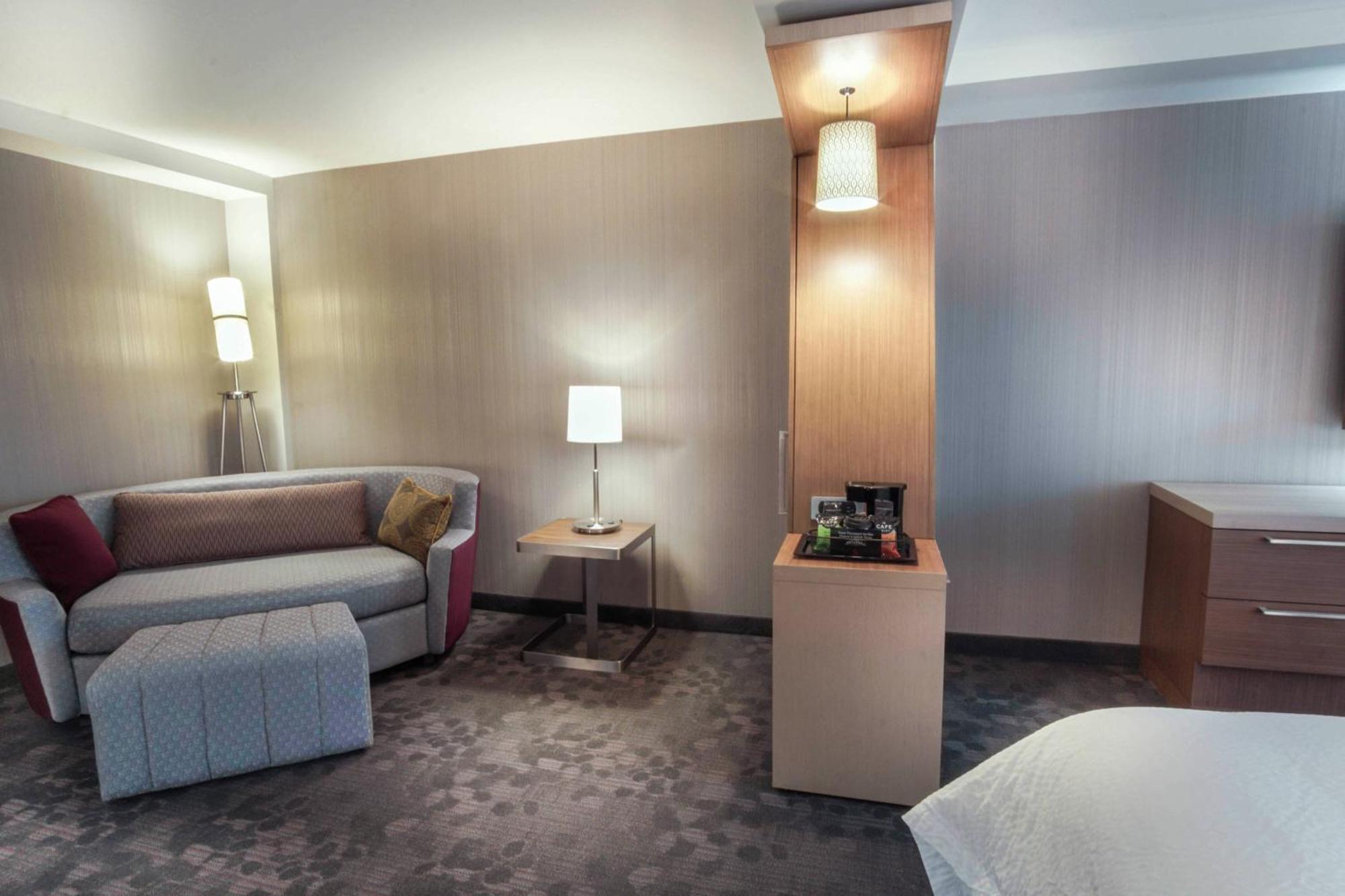 Courtyard By Marriott Lenox Berkshires Hotel Exterior photo