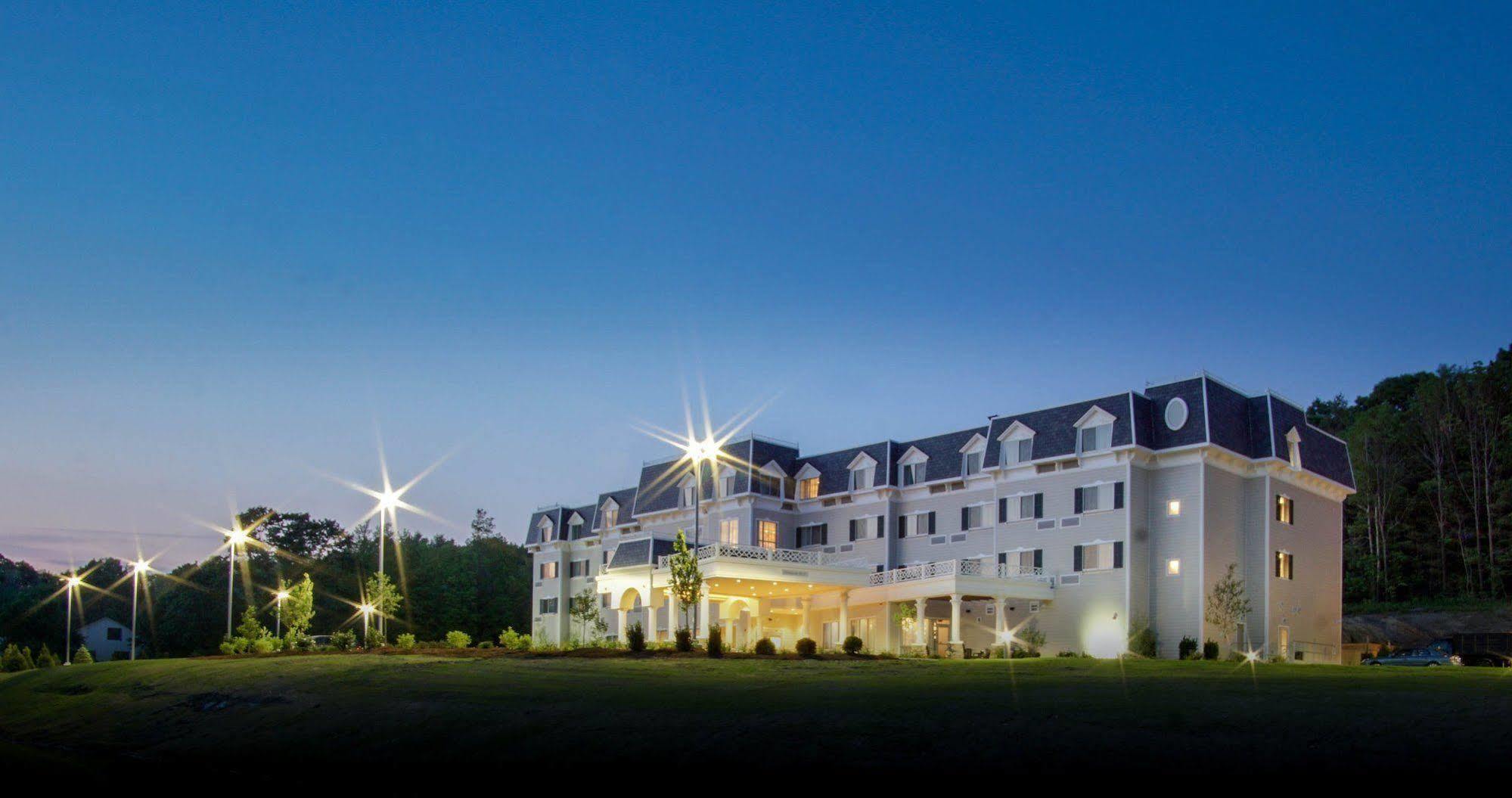 Courtyard By Marriott Lenox Berkshires Hotel Exterior photo